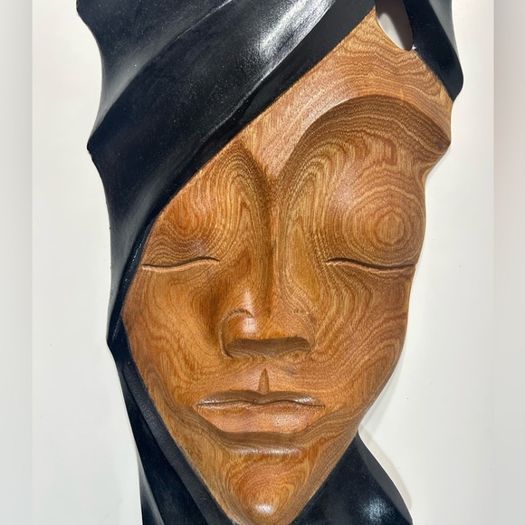 Carved Wooden Sculpture Womans Face - Picture 5 of 9
